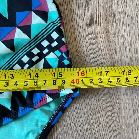 2/$20 PINK ENVELOPE Aztec Geometric Strappy One-Piece Swimsuit - Size L - Picture 10 of 11